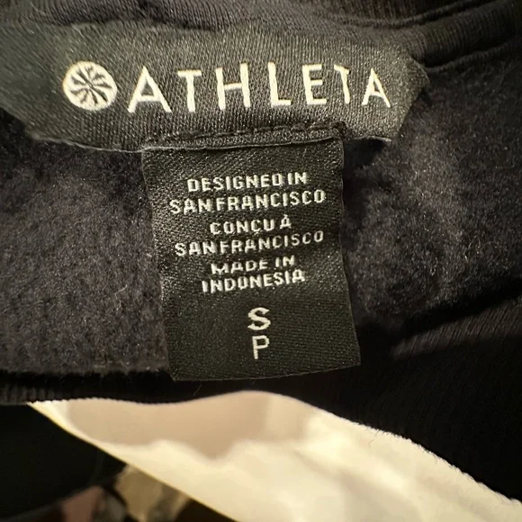 Athleta Crewneck Black Sweatshirt - Picture 2 of 4